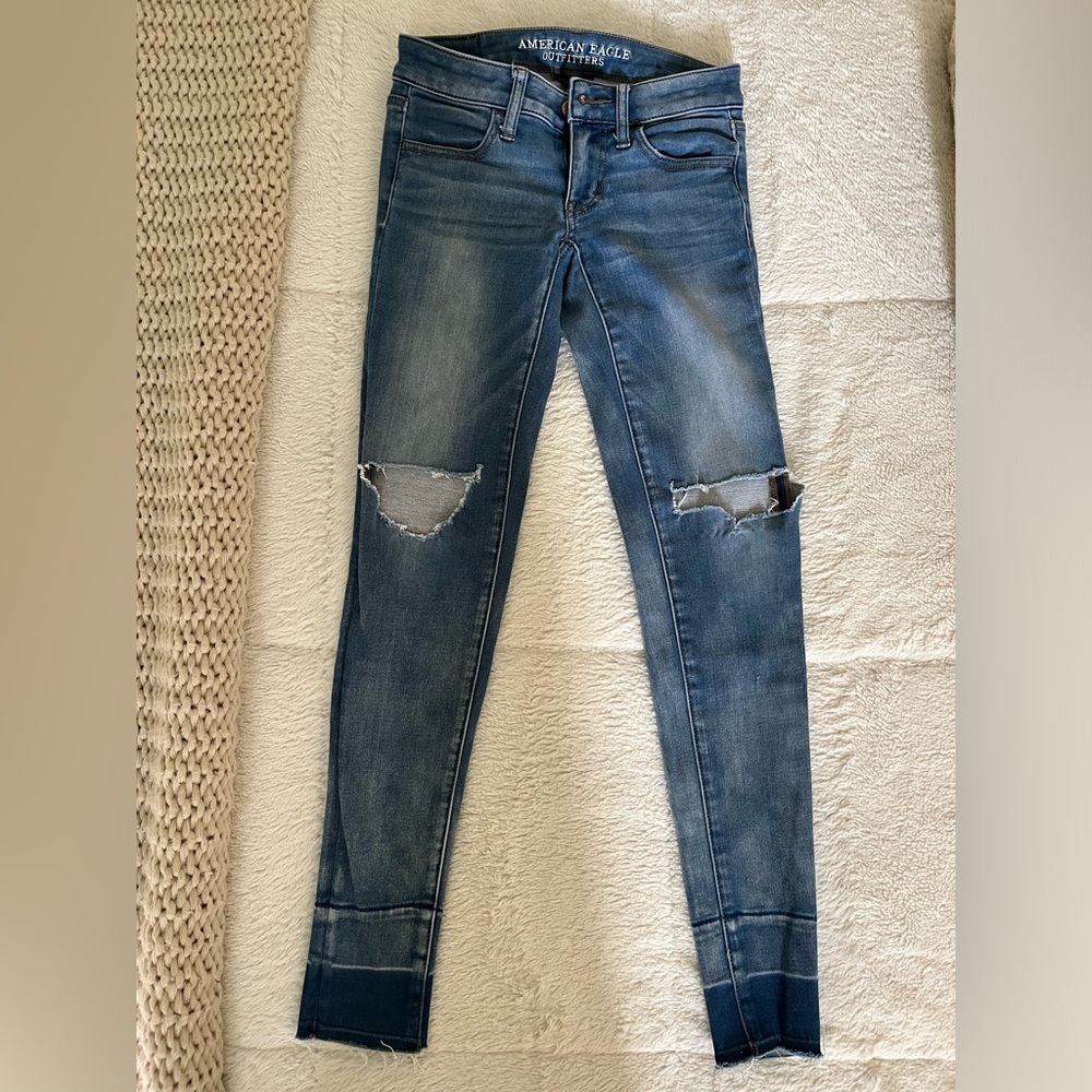 AMERICAN EAGLE SUPER LOW JEGGING SIZE 00